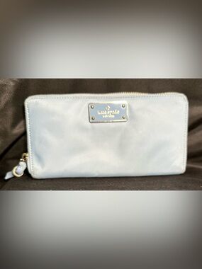 KATE SPADE LADIES WALLET - GUC!